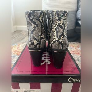 CIRCUS by Sam Edelman Booties